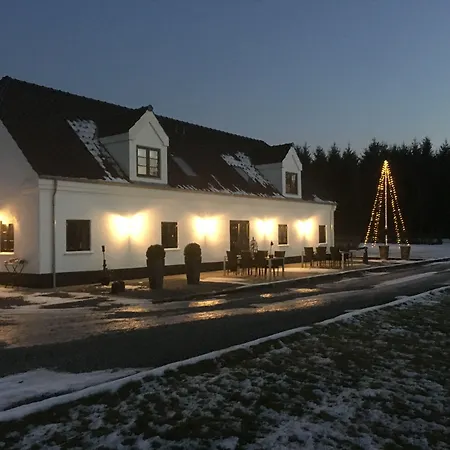 Hedegaarden Bed & Breakfast 3*