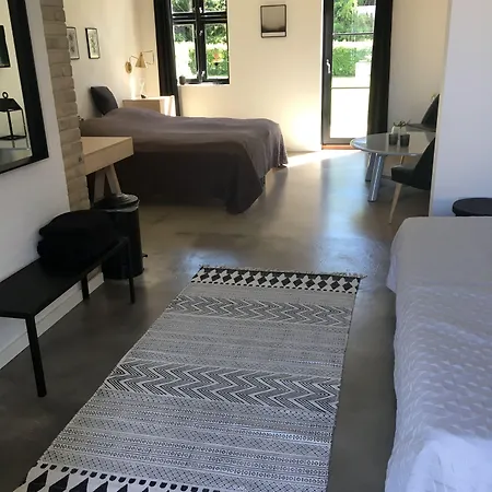 Hedegaarden Bed & Breakfast 3*