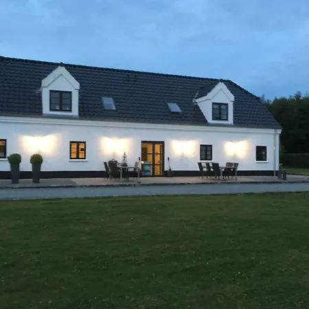 Hedegaarden 3*
