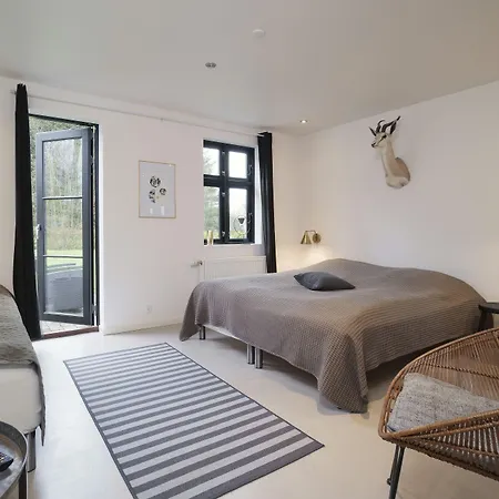 Bed & Breakfast Hedegaarden Engesvang