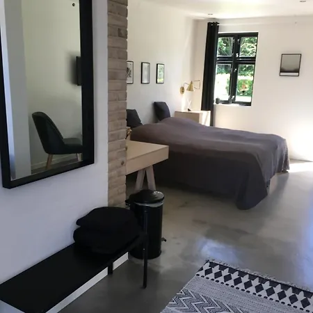 Hedegaarden Bed & Breakfast 3*