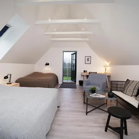 ベッド・アンド・ブレックファスト Hedegaarden 3*