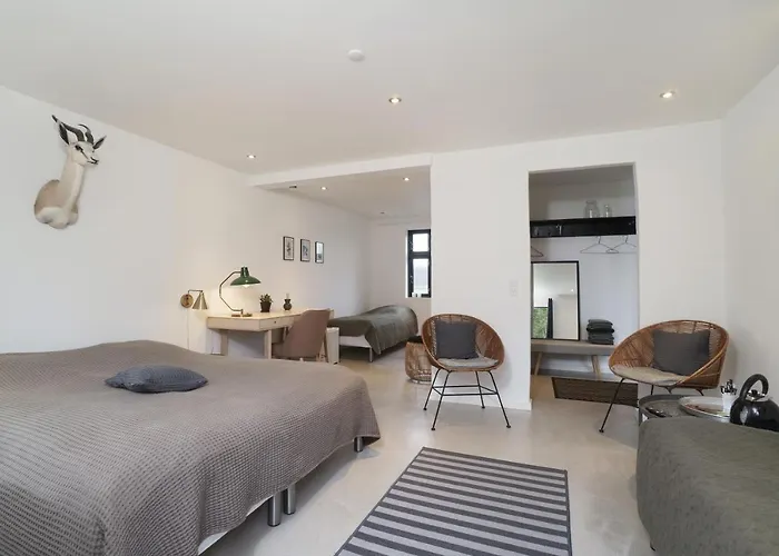 Hedegaarden Bed & Breakfast 3*